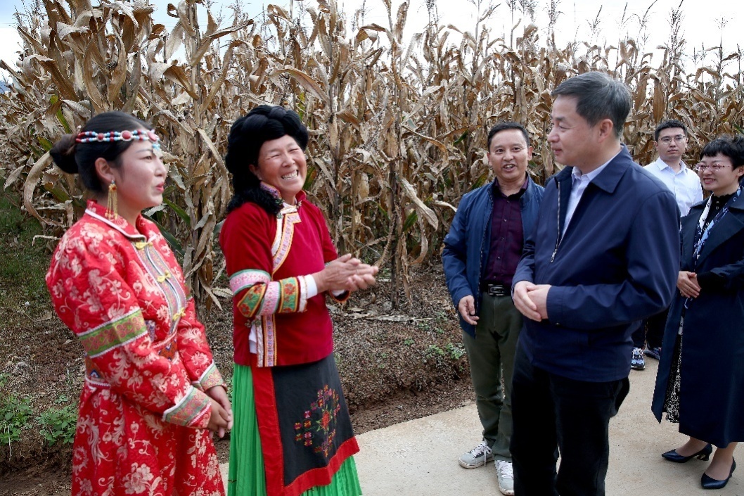 中国jackpot官网党组书记、、、董事长柯瑞文深刻四川凉山调研村落振兴工作